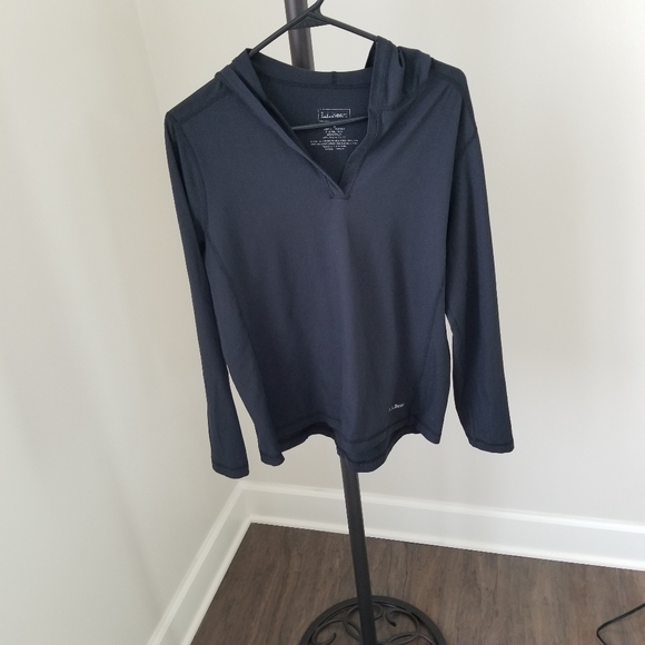 LL Bean Black Polyester and Spandex Sporty Hoodie - Picture 6 of 12